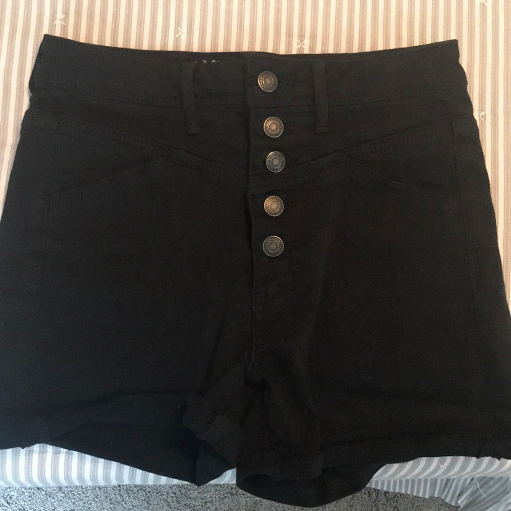American Eagle high wasted super stretch shorts